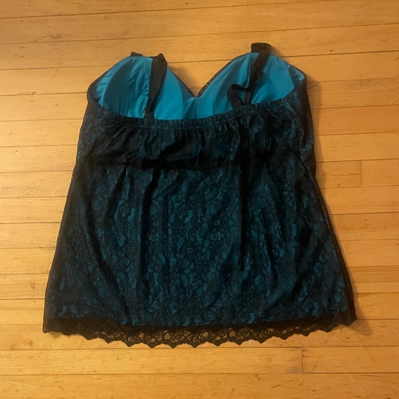 Penningtons Lace Top 1X - Picture 2 of 3